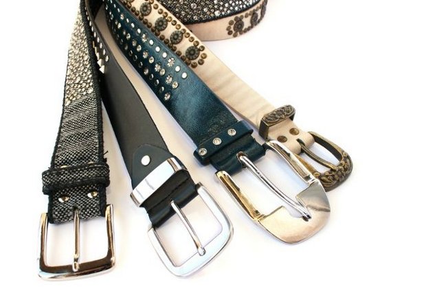 Produzione fibbie in zama - Bertelli Moda